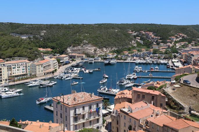 3. Le Port de Bonifacio : Un spectacle grandiose